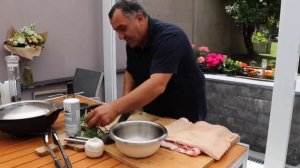 Мега сочный рецепт мяса на вертеле от Жоржа, на нашем гриле Weber. Тает во рту. Вах мама джан.