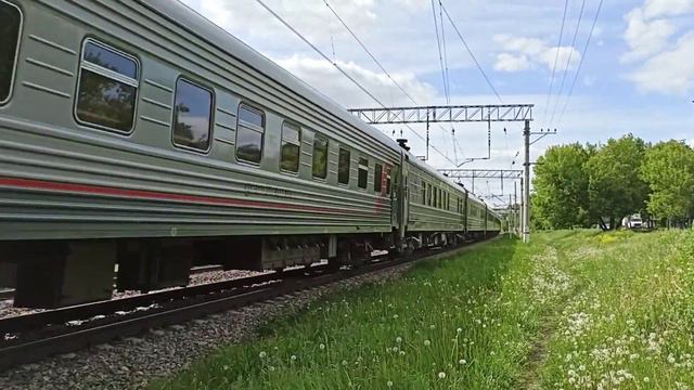 "Феодосия под Олимпом" Электровоз ЭП20-001 с поездом №164 Москва-Феодосия смотреть онлайн