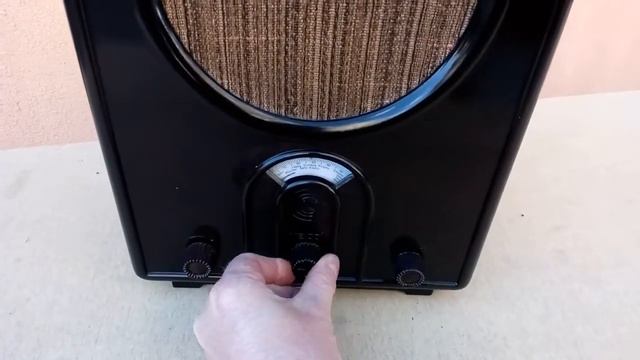 Fully restored Emud VE301W Volksempfänger nazi tube radio working... смотреть онлайн