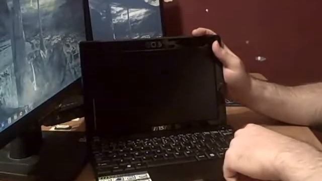 MSI Wind U123-001 - A closer look смотреть онлайн