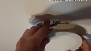 Замена светильника в натяжном потолке.