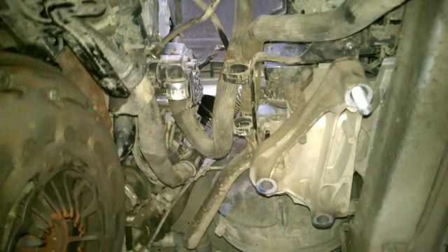 Грохот двухмассового маховика на Ситроен С5 2,2 hDi смотреть онлайн