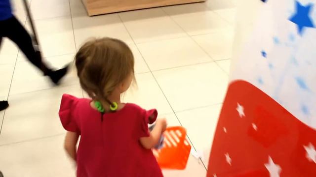 Нелли и Злата в мире Киндер Сюрпризов Nelly and gold in the world Kinder Surprises смотреть онлайн