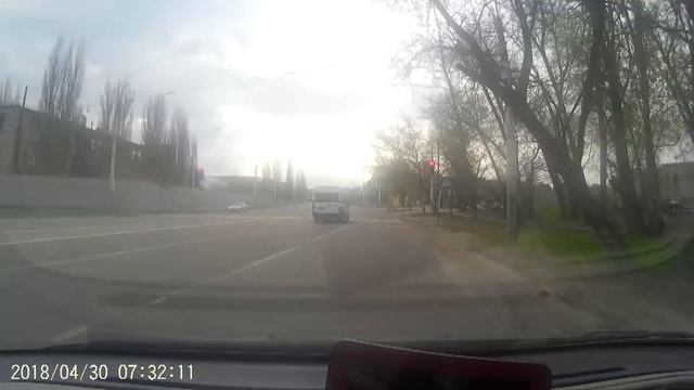 Воронеж!!!Машмет.Кто на КРАСНЫЙ?! смотреть онлайн