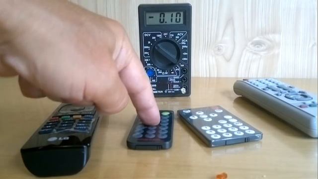 КАК ПРОВЕРИТЬ ЛЮБОЙ ПУЛЬТ С ПОМОЩЬЮ ТЕСТЕРА И СВЕТОДИОДА ? смотреть онлайн
