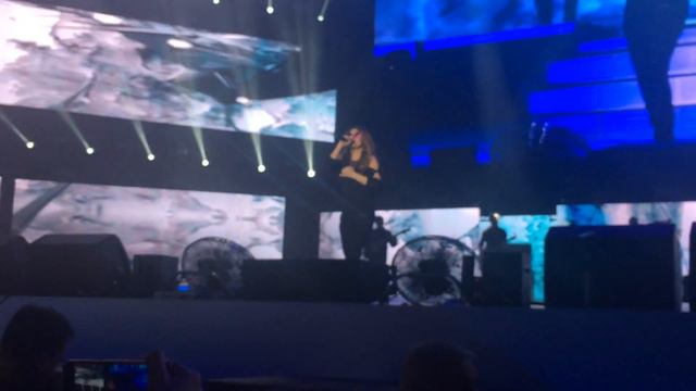 "ЗАЧЕМ МОЛЧАТЬ, КОГДА ЕСТЬ ГОЛОС!" КОНЦЕРТ 22.03.2018 - МАКСИМ смотреть онлайн