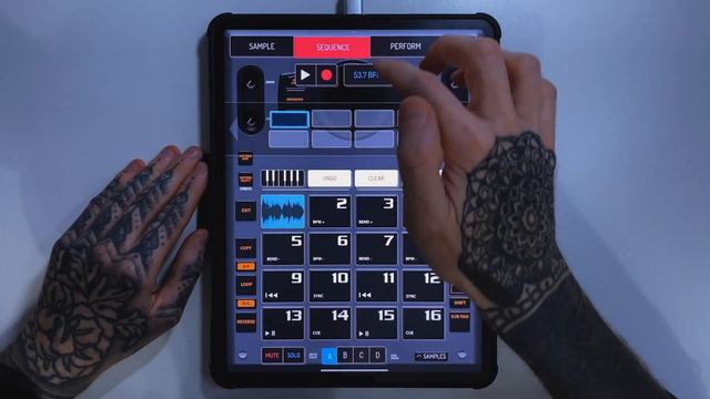 Koala Sampler Tutorial - EP 21 - Finding The BPM/Tempo Of A Sample смотреть онлайн
