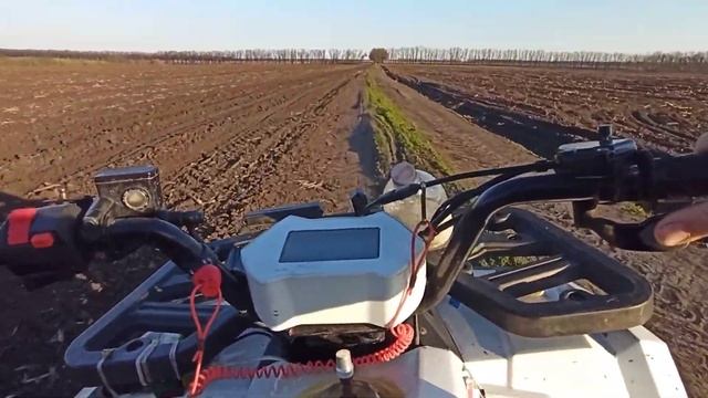 НЕБОЛЬШОЙ ДАЛЬНЯК / В СОСЕДНИЕ СЕЛО смотреть онлайн