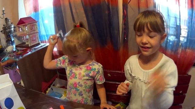 Полина и Аделя делаем слайм своими руками просто и быстро смотреть онлайн