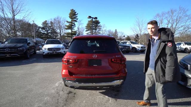 2020 Mercedes-Benz GLB 250 | Video Tour with Spencer смотреть онлайн