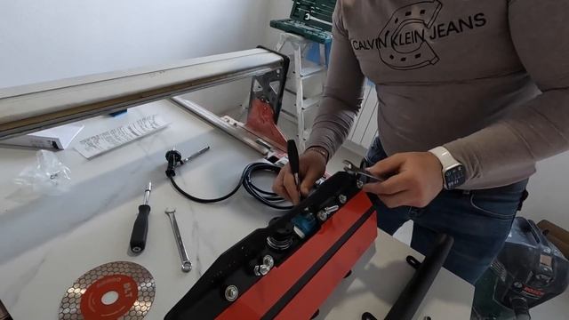 Настройка заусовщика для плитки. Пилим керамо под 45 смотреть онлайн