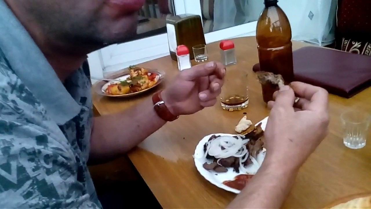 Вовчик ест баранину смотреть онлайн