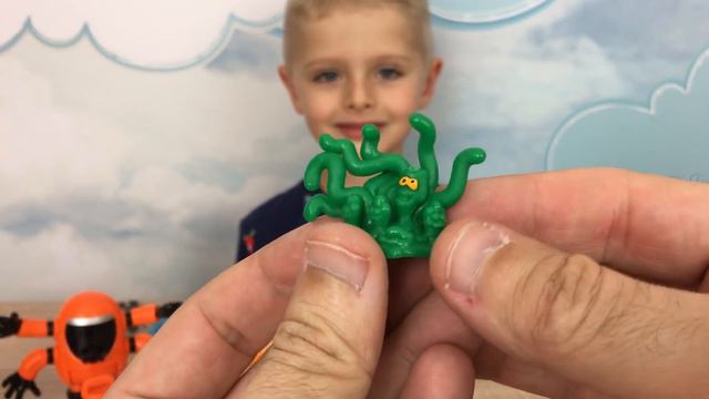 Фунгус Амунгус ловим микробы грузовик лаборатория и бластер Fungus Amungus toys Yuck Truck and more смотреть онлайн