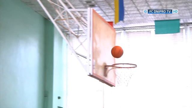 Короли мяча смотреть онлайн
