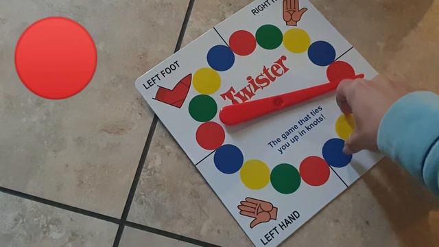 Board games and twister🎲 смотреть онлайн