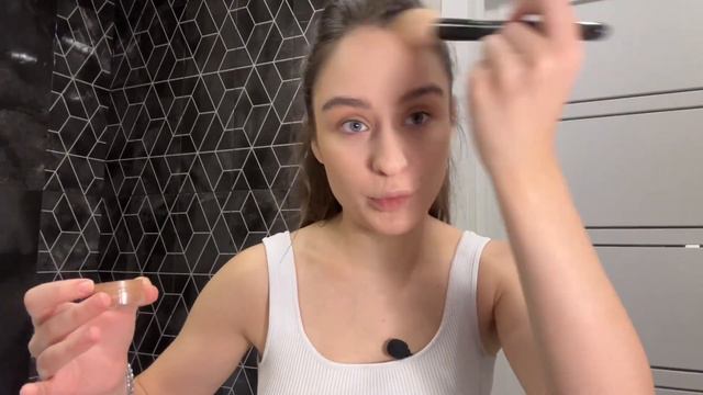 Ежедневный макияж | любимый блеск от Kiko и что делать, чтобы реснички не слипались смотреть онлайн