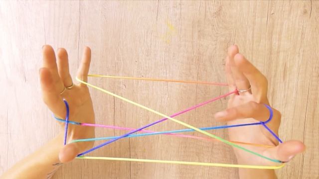 tour Eiffel - figure de ficelle - tuto Français смотреть онлайн