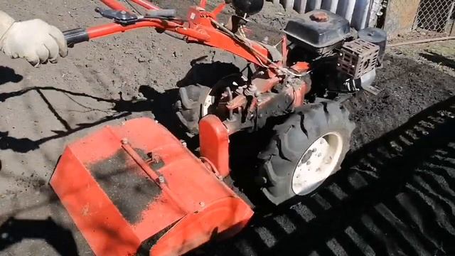 С фрезой для мотоблока Агро обрабатываем почву. #мотоблок #полезныесоветы #деревня