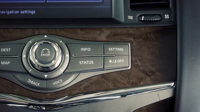 2013 Infiniti QX - Making a Call смотреть онлайн