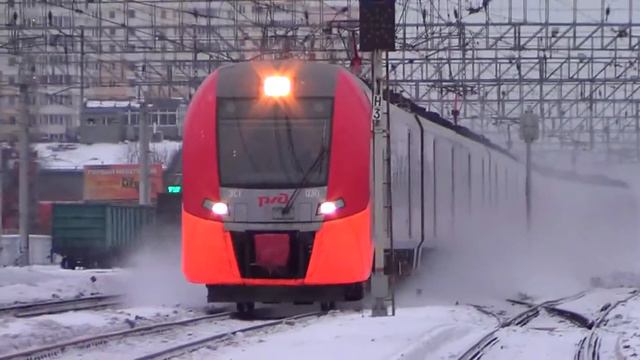 Электропоезда ЭС1-030 + ЭС1-005 "Ласточка" №730 "Москва - Н. Новгород" смотреть онлайн