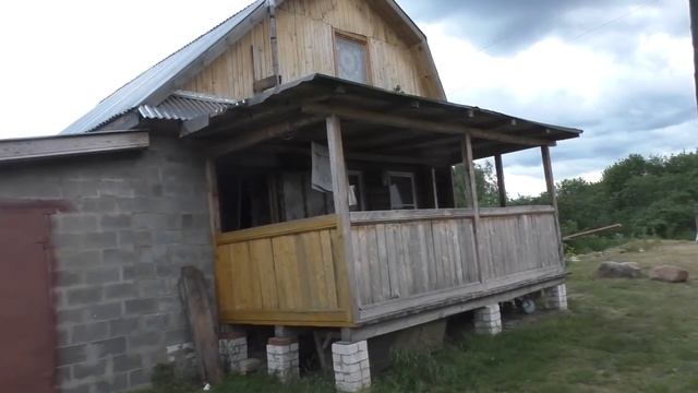 Милая деревня вблизи реки. Дома в деревне на продажу. Не заброшенная деревня. Дом деда. Продажа дома смотреть онлайн