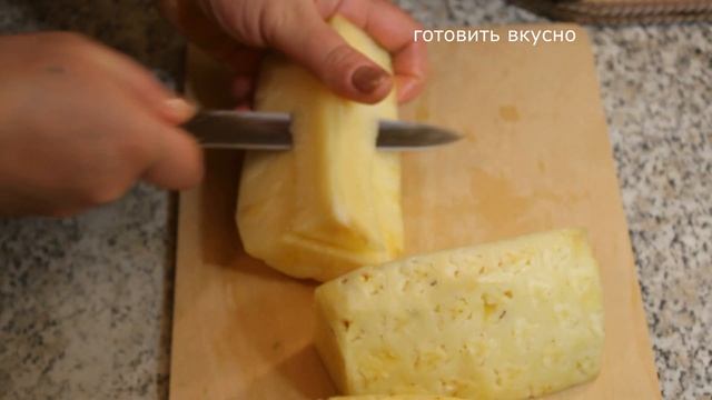 КАК ПОЧИСТИТЬ И НАРЕЗАТЬ АНАНАС/ How to pell and cut pineapple смотреть онлайн