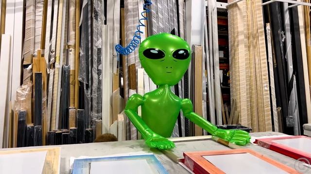 Nastya receives drawing lessons from a famous contemporary artist смотреть онлайн