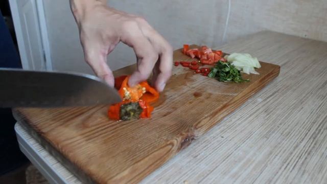 ХОТ-ДОГ с печеным перцем и всяким смотреть онлайн
