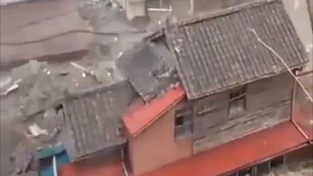 10 Biggest Tsunami in the World смотреть онлайн