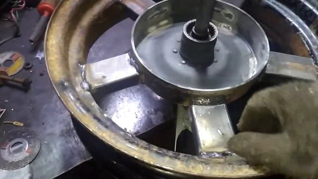 сварное, широкое колесо на мотоцикл Урал. r16 130 на 90. смотреть онлайн