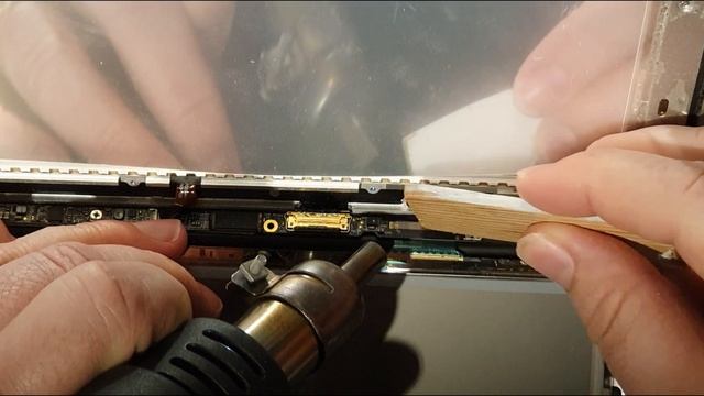 A repair most horrid - Can I fix this Macbook air 11 inch A1370 crazy two-tone screen? смотреть онлайн