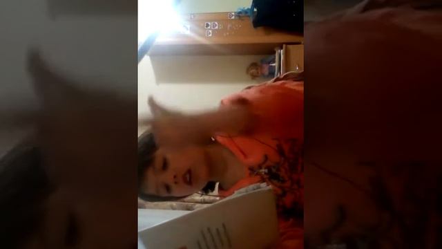 Показываю свои оценки за четверти: 1,2,3. 3 класс.