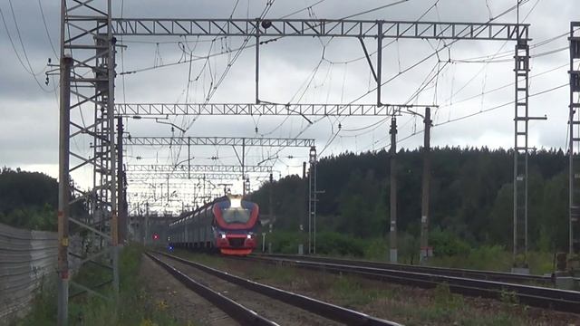 Электропоезд ЭП2Д-0085 РЭКС сообщением Тула - Москва смотреть онлайн