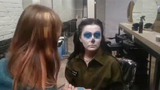 Аквагрим на Хэллоуин для парикмахерской FRAG| Sugar skull смотреть онлайн