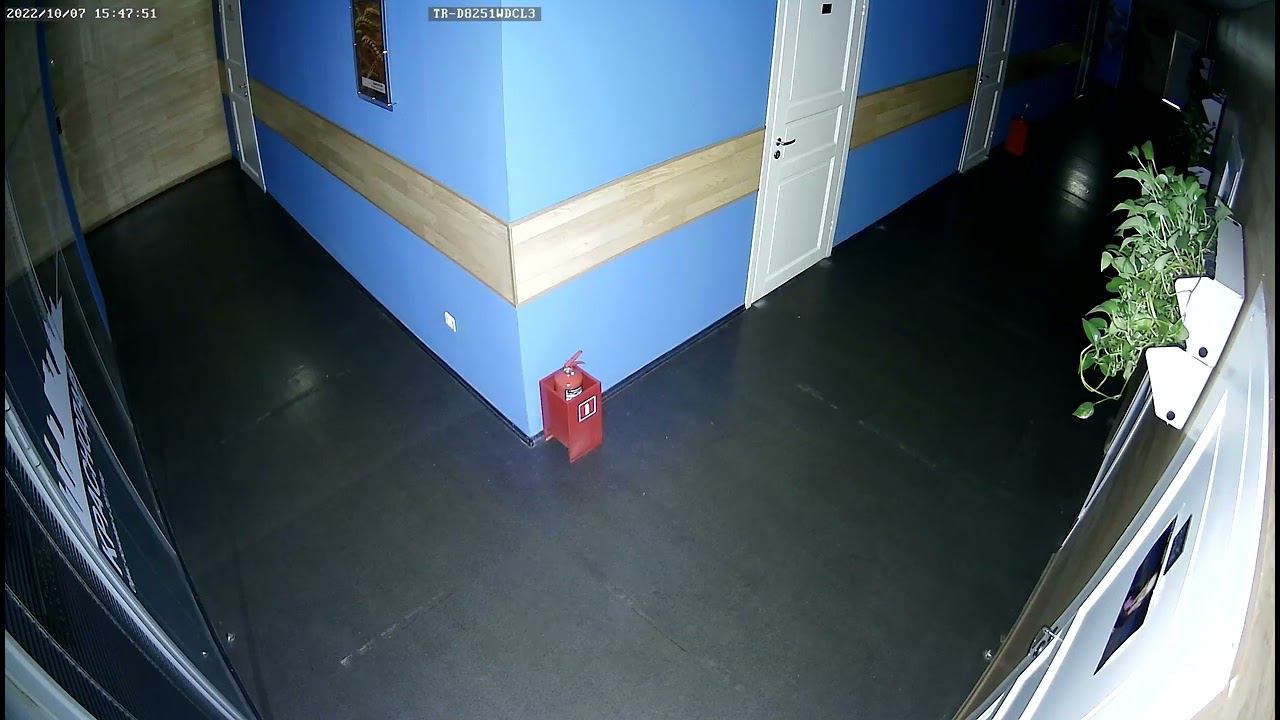 TR D8251WDCL3 офис ночь смотреть онлайн