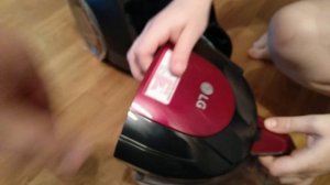 Пылесос LG VC23201NNTP 

Распаковка, обзор и тест...