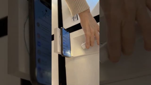 Светильник, бра с беспроводной зарядкой смотреть онлайн