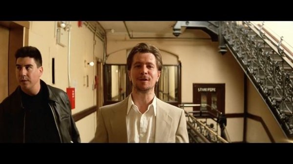 LEON - Official 4K Trailer - Starring Jean Reno, Gary Oldman and Natalie Portman