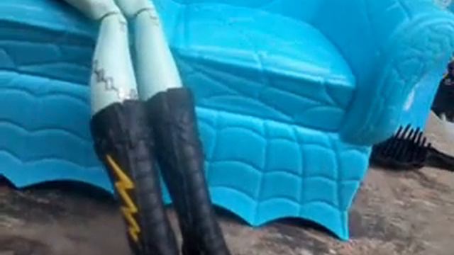 Обзор на Френки Скариж! смотреть онлайн