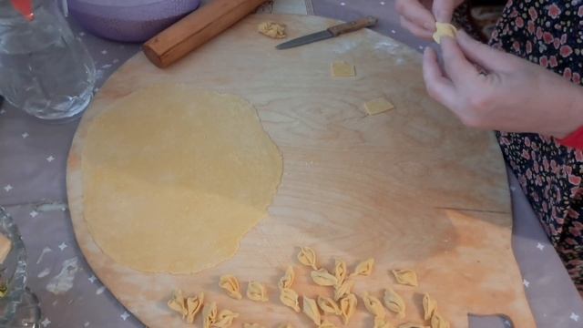 Простой и быстрый куриный суп с клёцками.Быстро и вкусно. смотреть онлайн