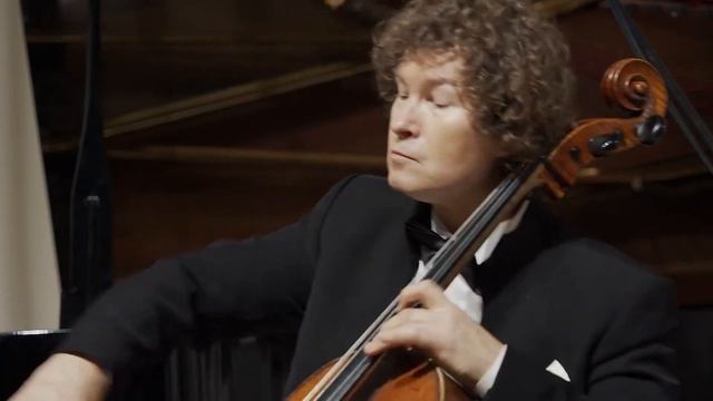 Брамс - трио: С. Рахманинов - Элегическое трио ре минор, op. 9 смотреть онлайн