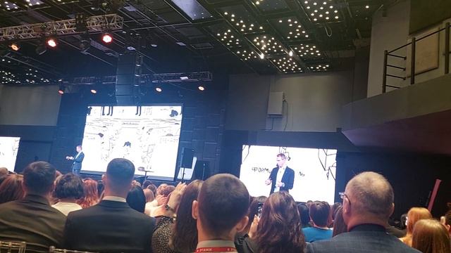 Слёт топ риелторов агентства недвижимости Этажи в Москве, 4 марта 2023г.😊💫 смотреть онлайн