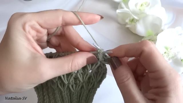 Такую красоту Вы еще не вязали? Узор с 3D эффектом! По кругу и поворотными рядами. смотреть онлайн