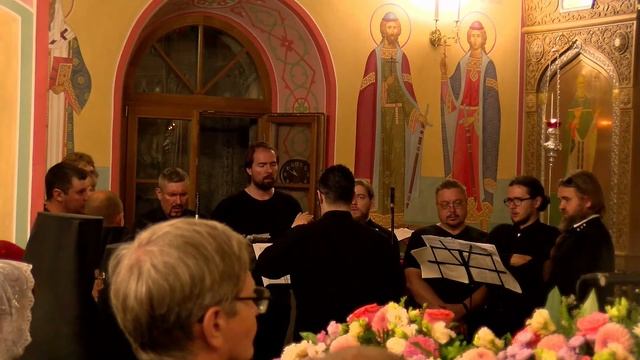 Великое освящение храма во имя святых Царственных страстотерпцев смотреть онлайн