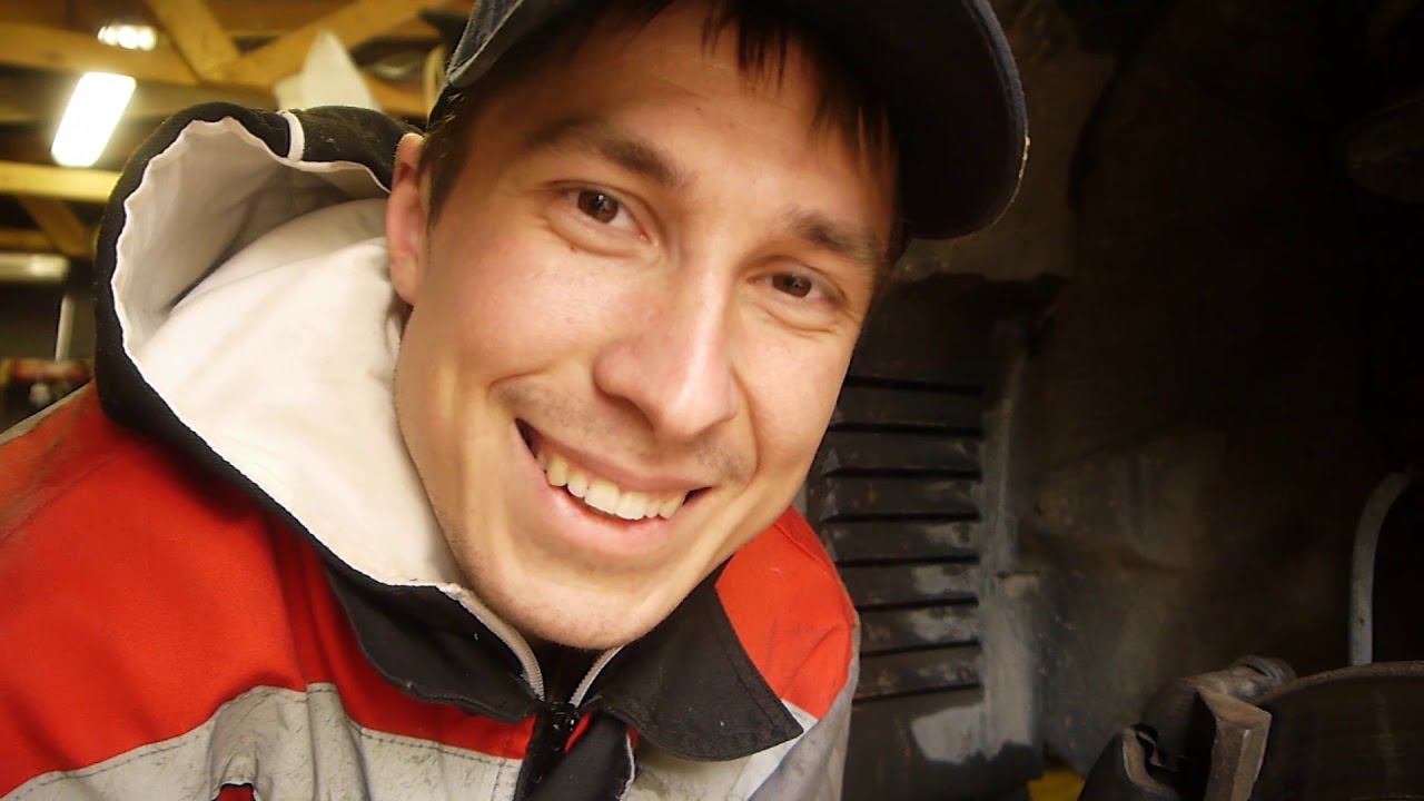 Один день из жизни механика: Ремонт Toyota Corolla смотреть онлайн