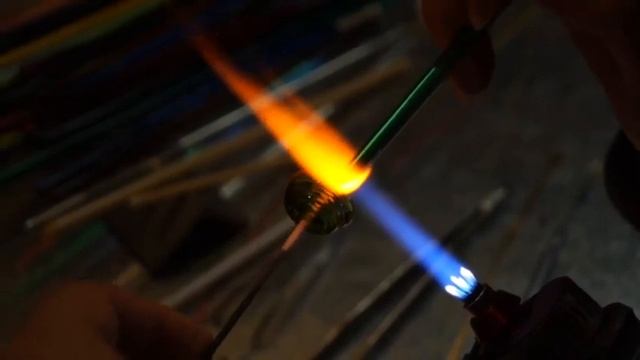 Таинство огня и стекла: как делается полая бусинка смотреть онлайн