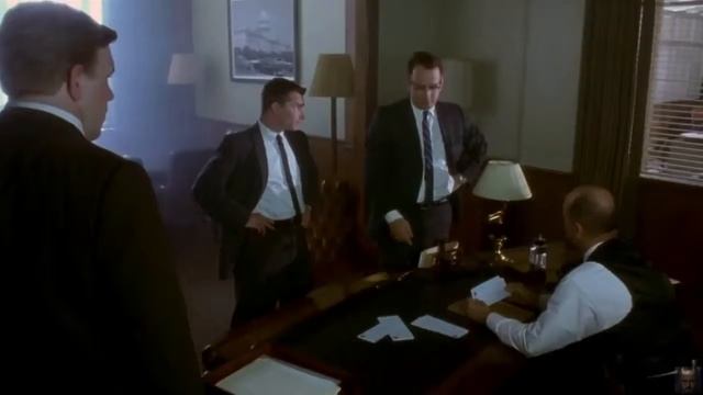 Поймай меня, если сможешь. Русский трейлер (2002) смотреть онлайн