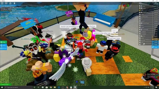 I met the RICHEST ROBLOX PLAYER at Trade Hangout! *25 MILLION+* смотреть онлайн