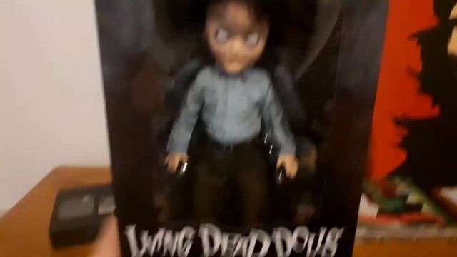 EVIL DEAD 2 DEAD BY DAWN Living Dead Dolls Groovy смотреть онлайн