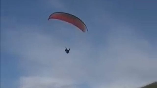На параплане под музыку Вивальди смотреть онлайн